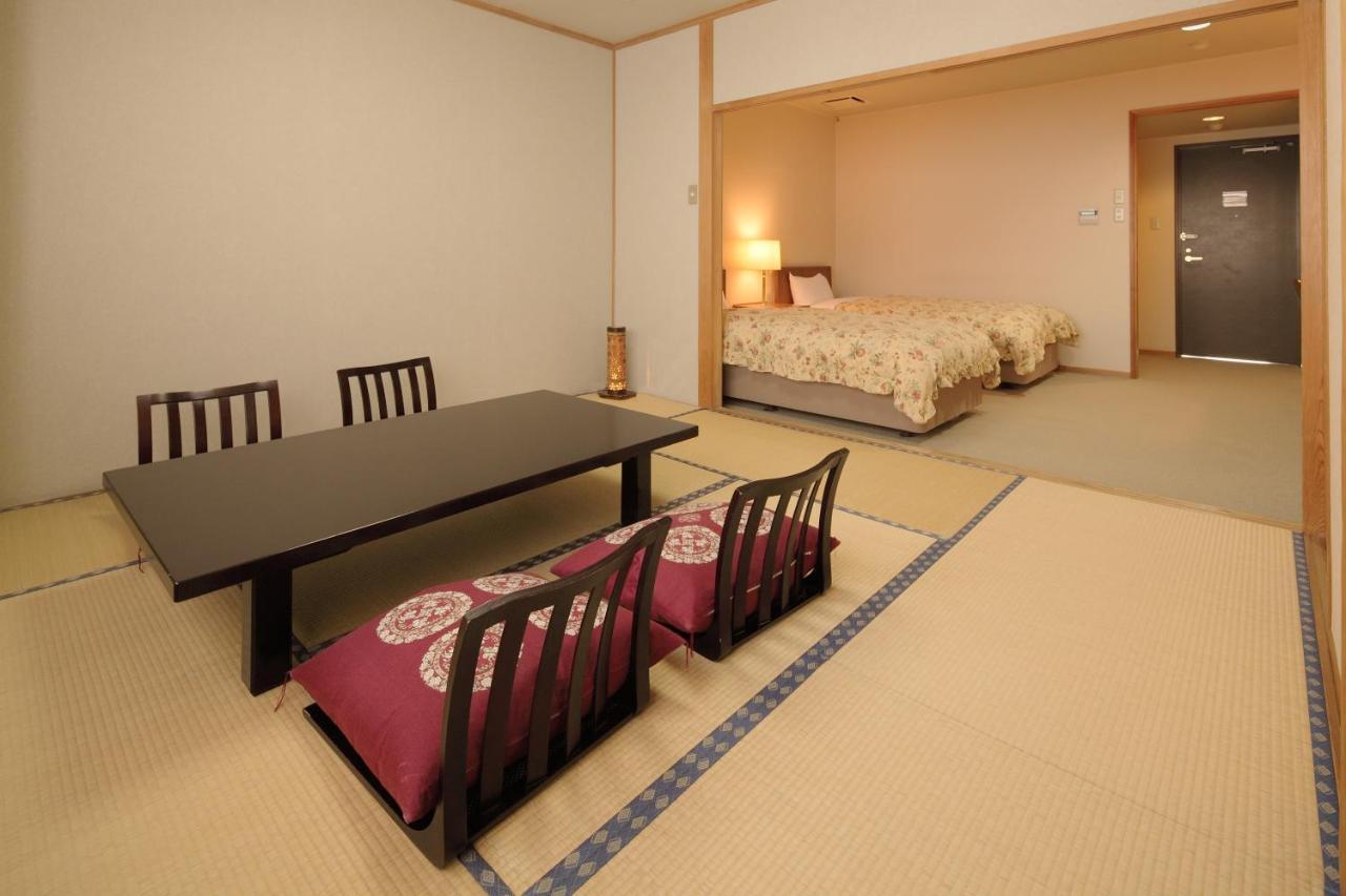 Sanazawa-No-Mori Numata (Gunma) Quarto foto